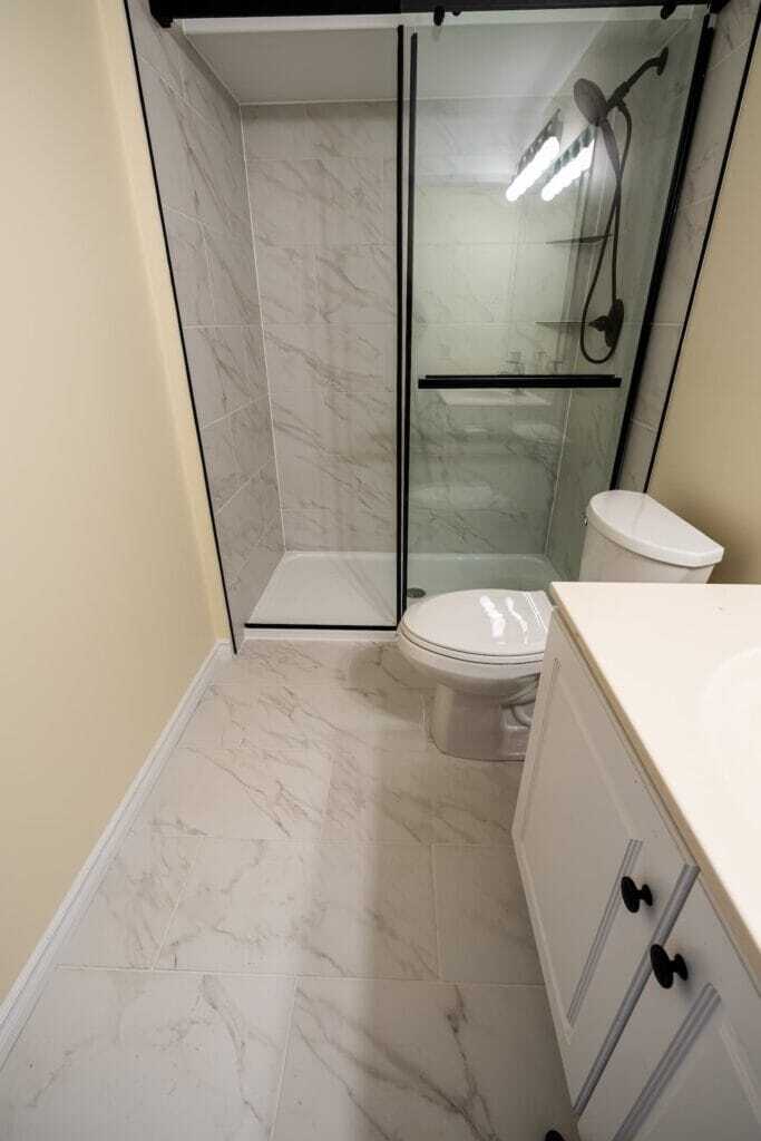 Kanata acrylic base with tiled