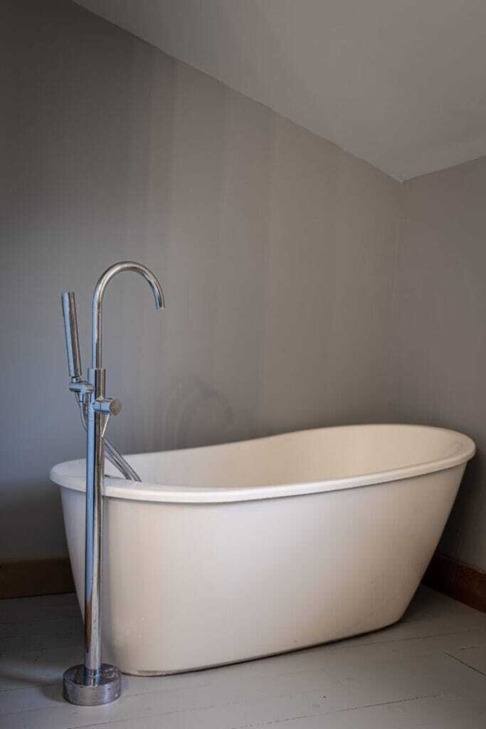 free standing tub bathroom renovation