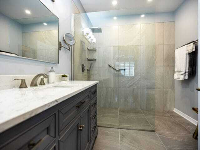 Ottawa ledge less shower