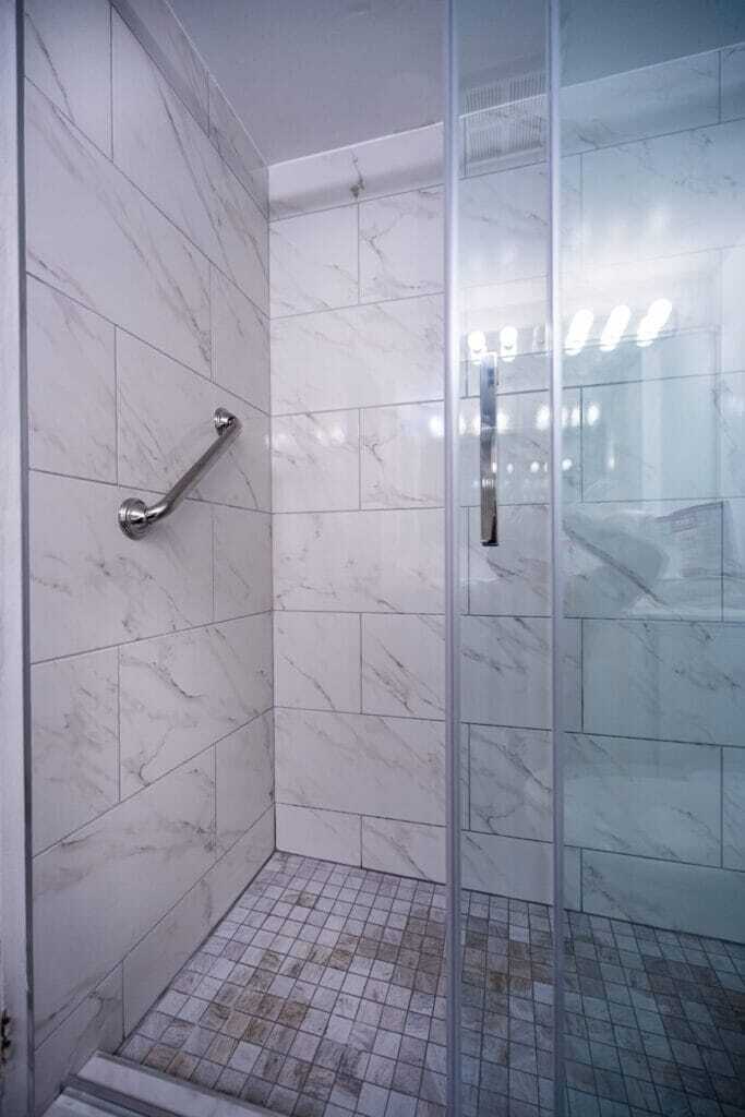 Renovating tub to shower room in bathroom