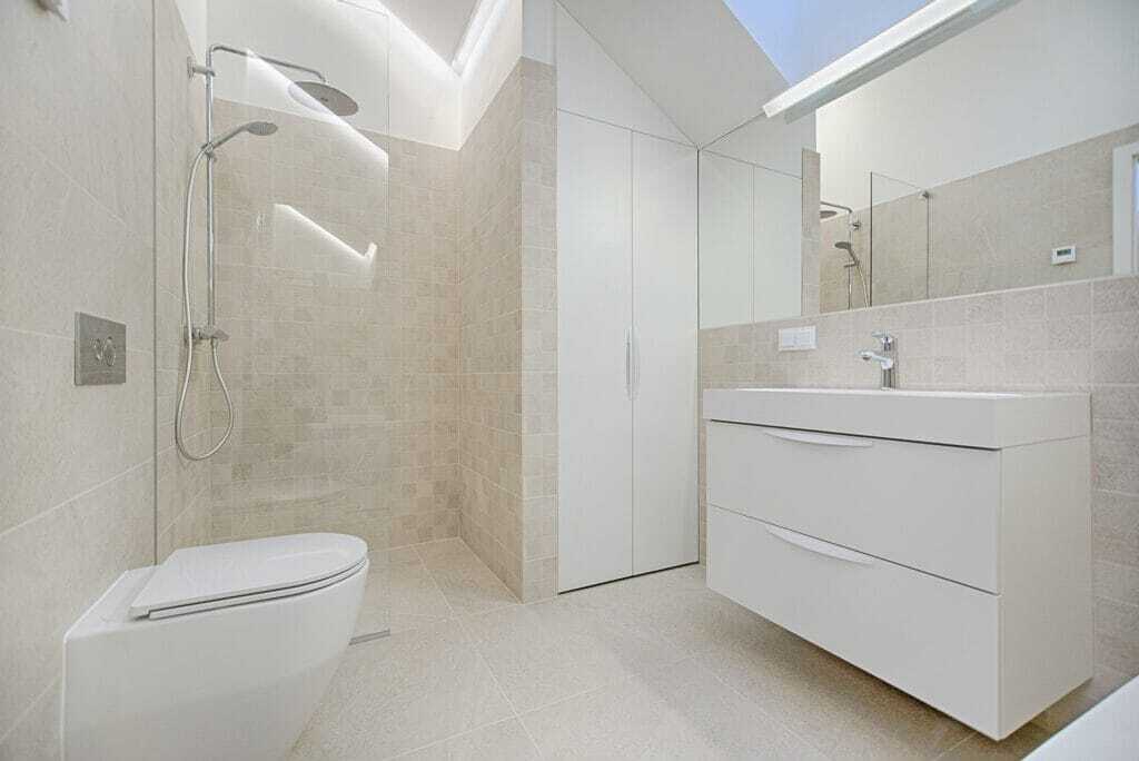 Bathroom Renovation Contractor in Munster