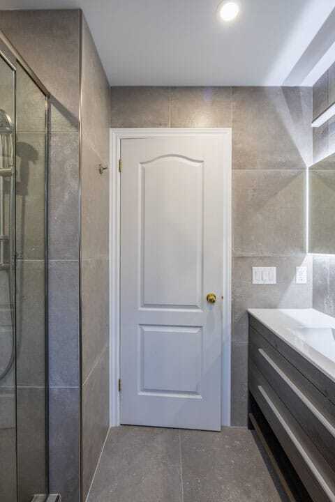 ibathrooms large floor wall tiles